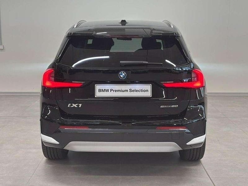 Usata BMW iX1 150 kW (204 CV) 2025 668 nero pastello SUV