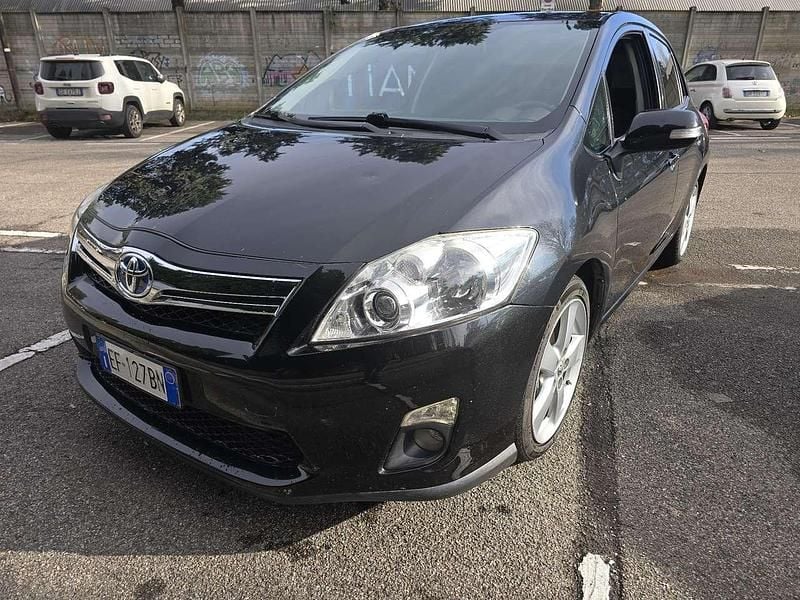 Other Usata 2010 Toyota Auris Hybrid Executive Tre volumi | 4950 € (Buon prezzo) - Immagine 1/4
