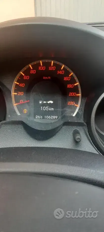 Usata Honda Jazz 99 CV (72 kW) 2014 Marrone Utilitaria