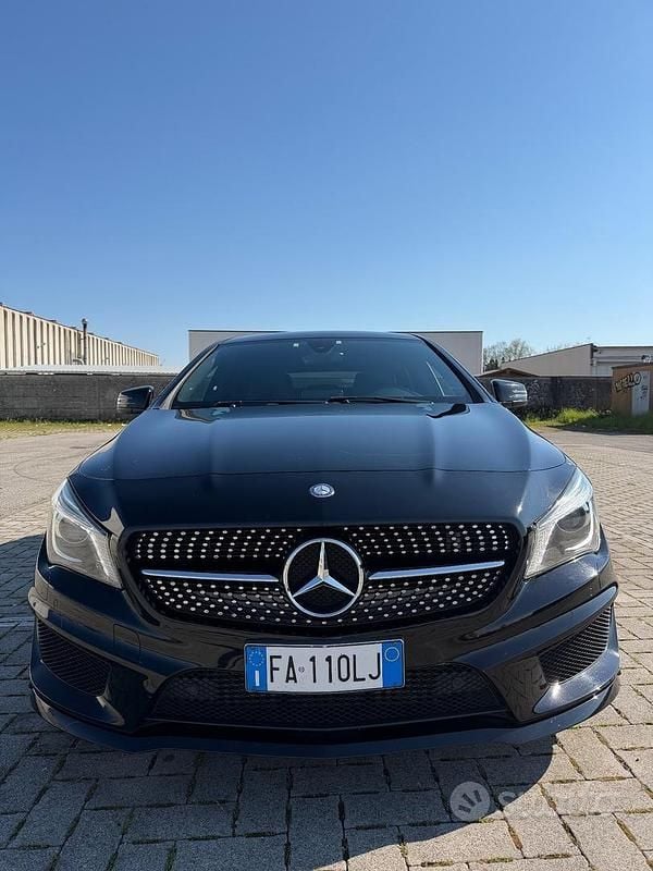 Usata Mercedes CLA200 Premium 135 CV (99 kW) 2015 Nero Station wagon