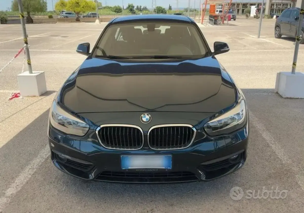 Usata BMW 116 Advantage 116 CV (85 kW) 2016 Bluazzurro Utilitaria