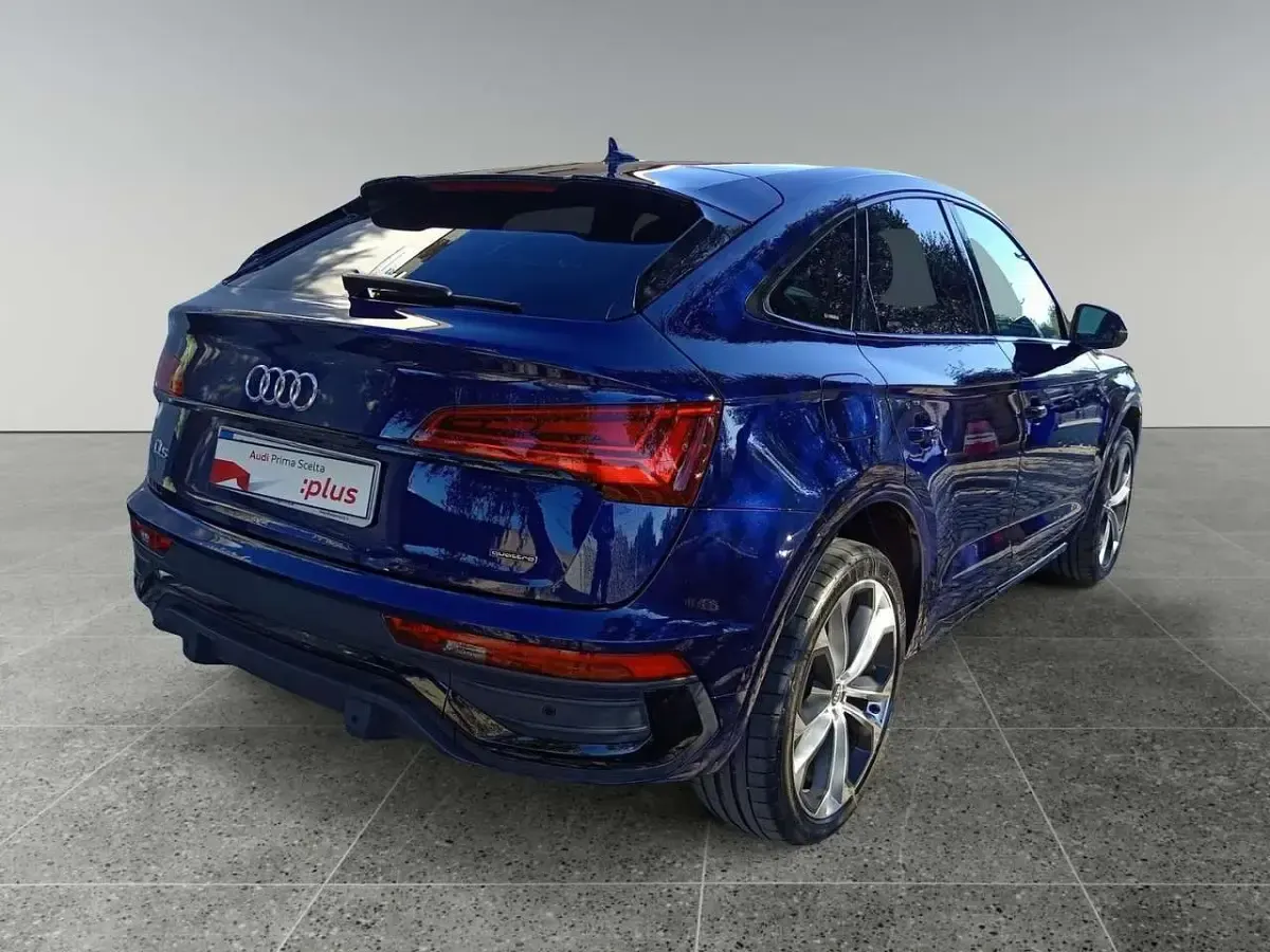 Usata Audi Q5 S-line plus 204 CV (150 kW) 2023 Blu/azzurro SUV