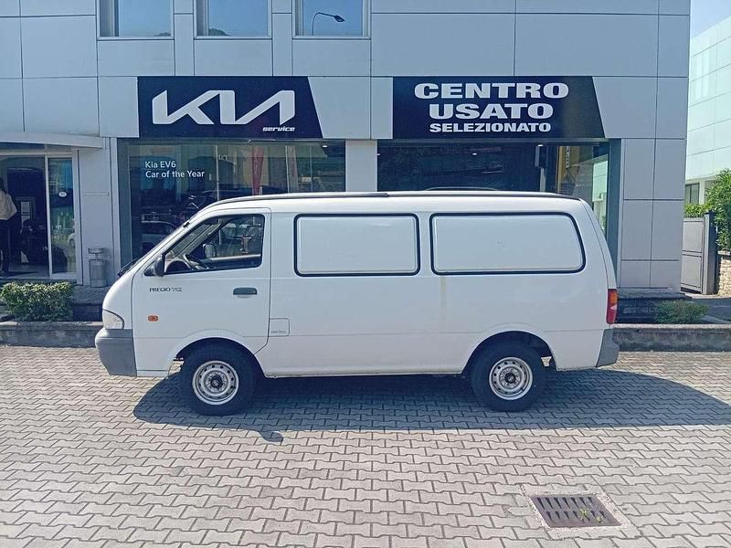 Usata Kia Bongo 94 CV (69 kW) 2004 Bianco Berlina