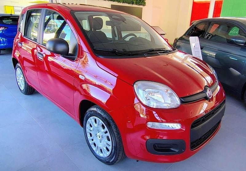 Nuova Fiat Panda S 69 CV (50 kW) 2025 Rosso Utilitaria