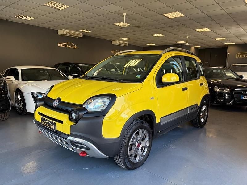 Giallo Usata 2015 Fiat Panda Cross Cross Due volumi | 10.300 € (Ottimo prezzo) - Immagine 1/4