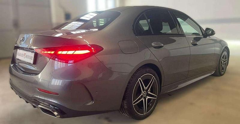 Gebraucht Mercedes C220 AMG line 200 PS (147 kW) 2024 Grau Limousine