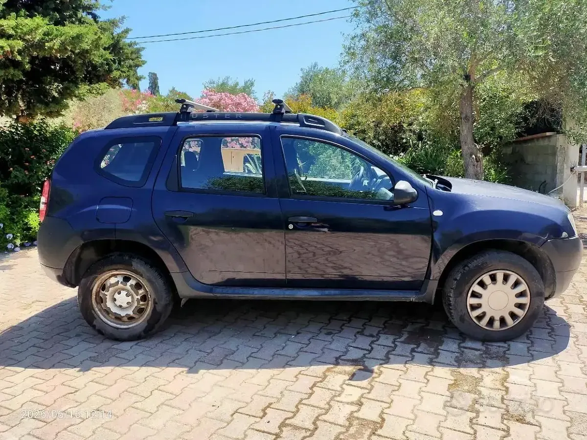 Usata Dacia Duster 90 CV (66 kW) 2016 Bluazzurro SUV