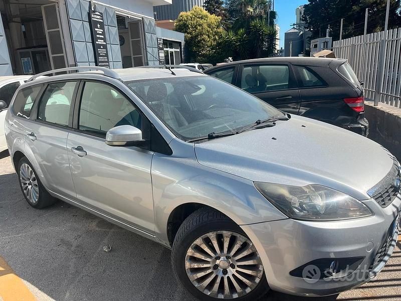 Grigio Usata 2008 Ford Focus Titanium Station wagon | 1700 € (Super prezzo) - Immagine 1/4
