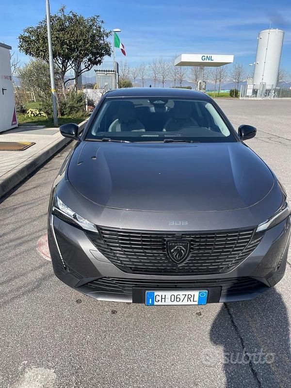 Usata Peugeot 308 SW 130 CV (95 kW) 2022 Grigio Station wagon