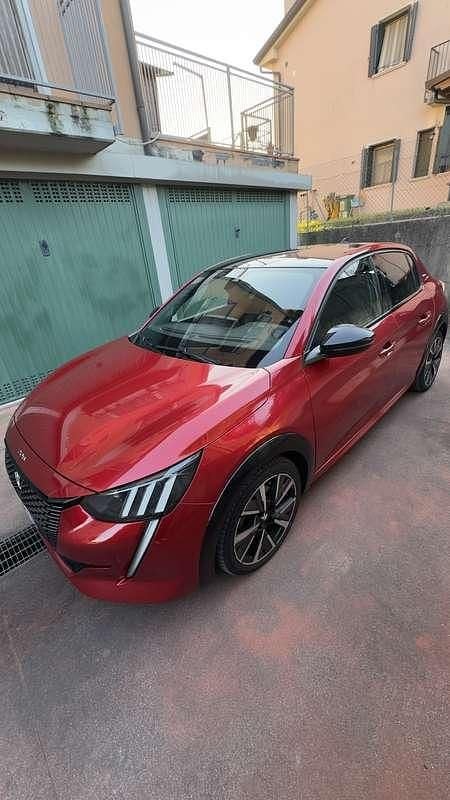 Usata Peugeot 208 GT-line 101 CV (74 kW) 2020 Utilitaria