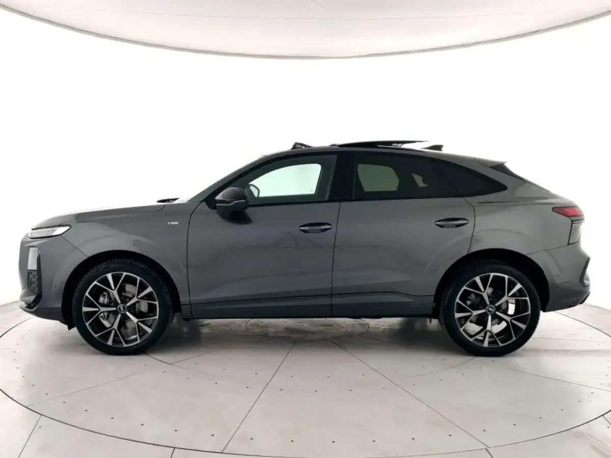 Nuova Audi Q3 Sportback S-Line 150 CV (110 kW) 2026 Grigio SUV