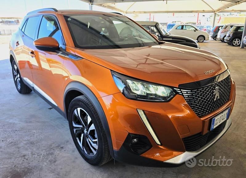 Usata Peugeot 2008 GT 131 CV (96 kW) 2021 Arancione SUV