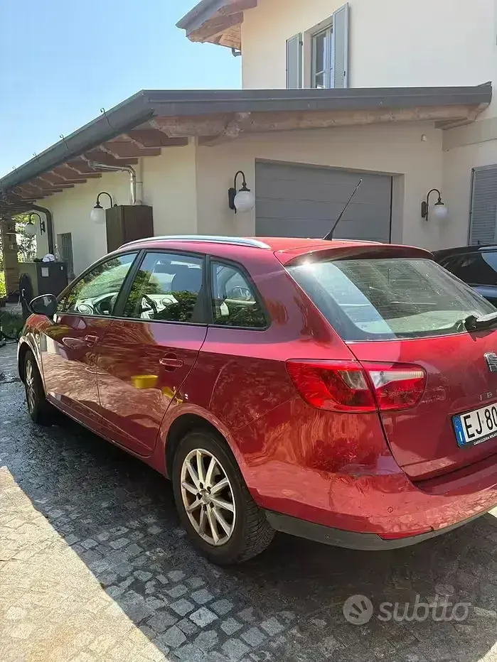 Usata Seat Ibiza ST 90 CV (66 kW) 2011 Rosso Station wagon