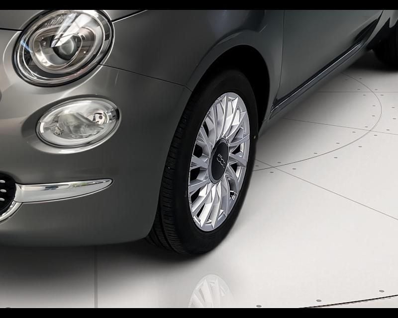 Usata Fiat 500 Dolcevita 109 CV (80 kW) 2022 Grigio pompei Utilitaria