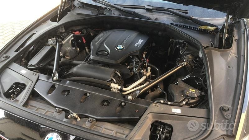 Usata BMW 520 136 CV (100 kW) 2016 Nero Station wagon
