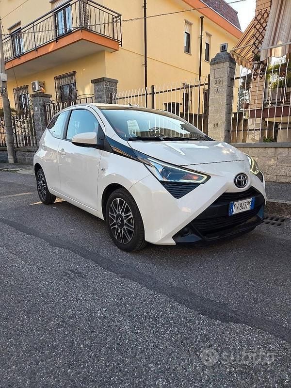 Usata Toyota Aygo 72 CV (52 kW) 2019 Utilitaria
