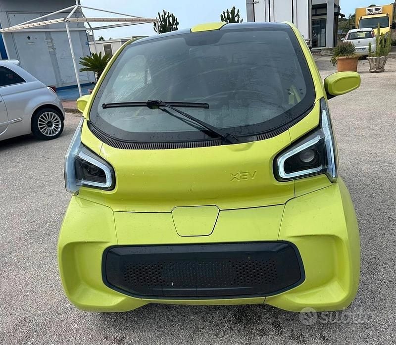 Usata XEV Yoyo 7 kW (10 CV) 2022 Giallo Utilitaria