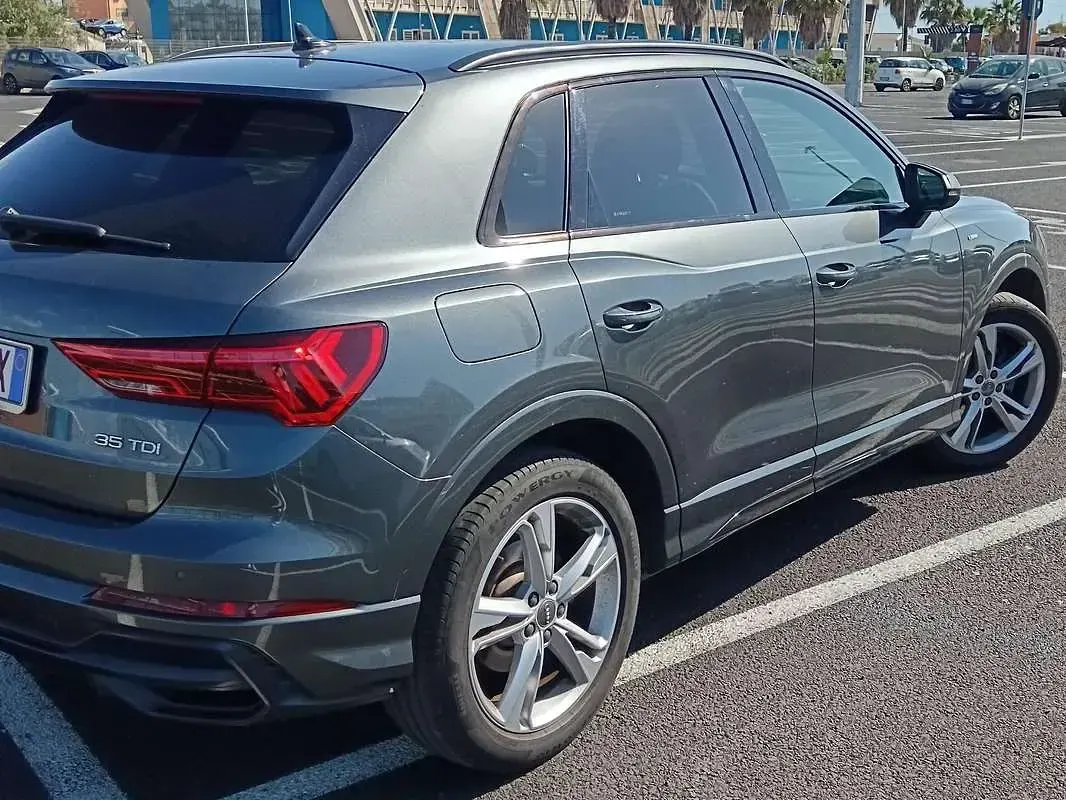 Usata Audi Q3 Sportback S-Line 150 CV (110 kW) 2019 Grigio SUV
