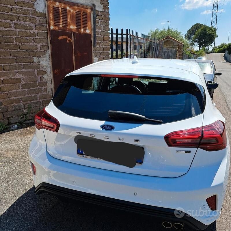 Usata Ford Focus 125 CV (91 kW) 2023 Bianco Utilitaria