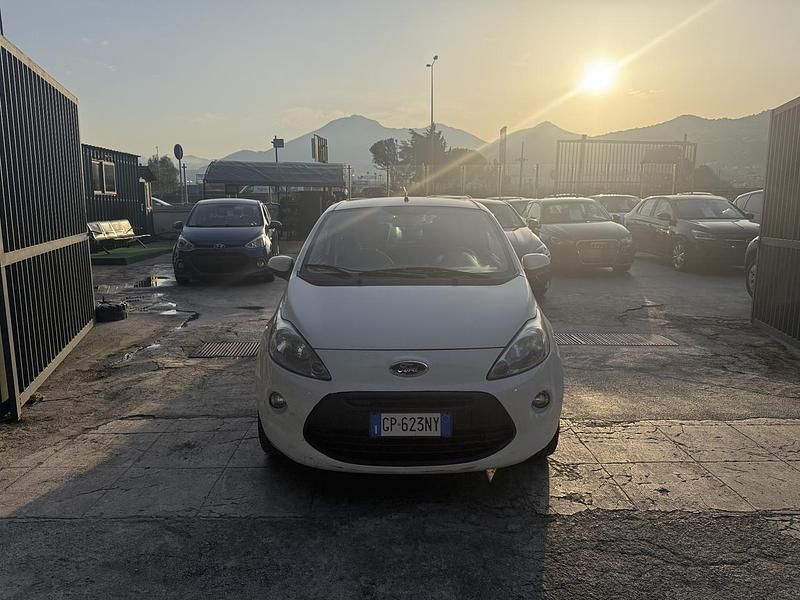 Usata Ford Ka Titanium 74 CV (54 kW) 2009 Bianco Utilitaria