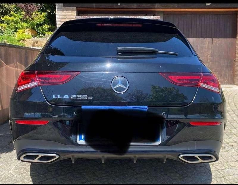 Usata Mercedes CLA250e Shooting Brake Premium 160 CV (117 kW) 2020 Nero Station wagon