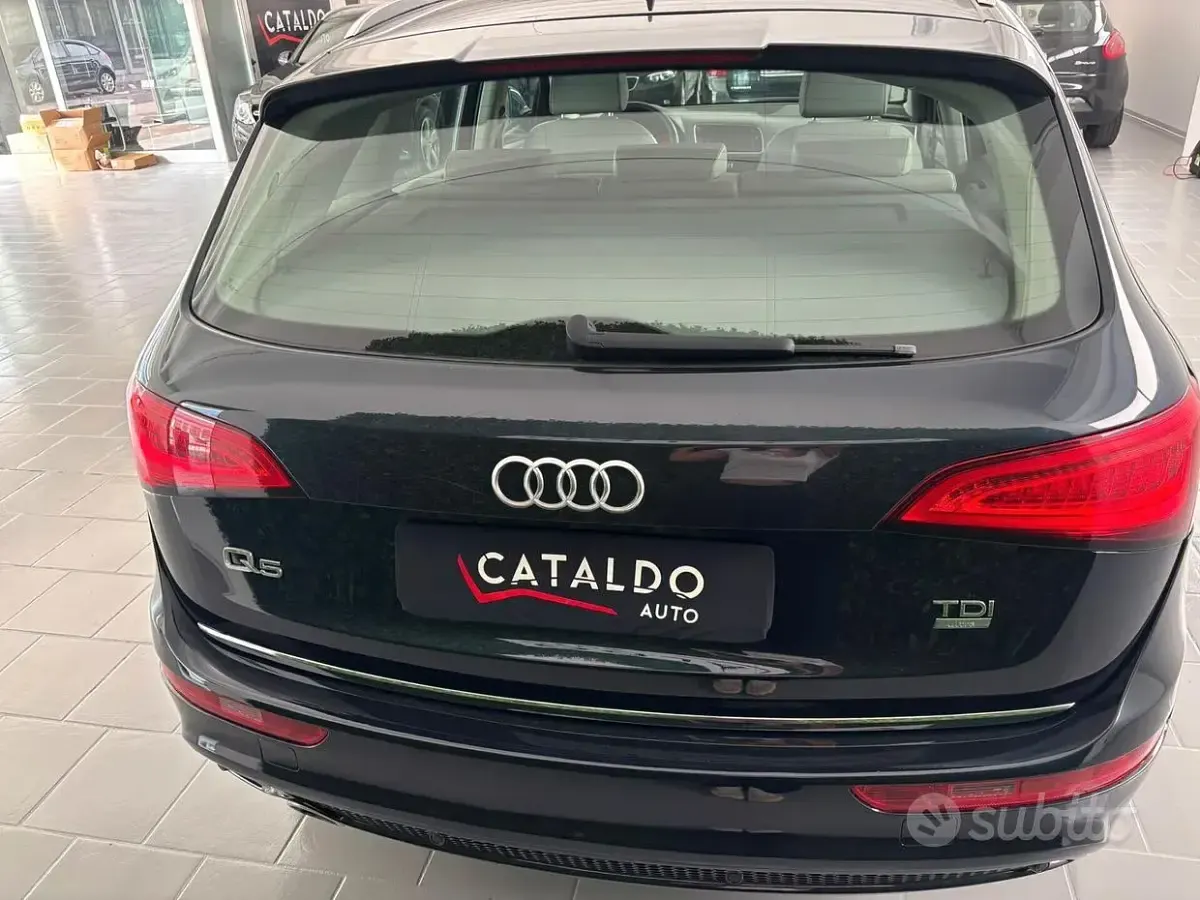 Usata Audi Q5 Advanced Plus 150 CV (110 kW) 2016 Blu SUV