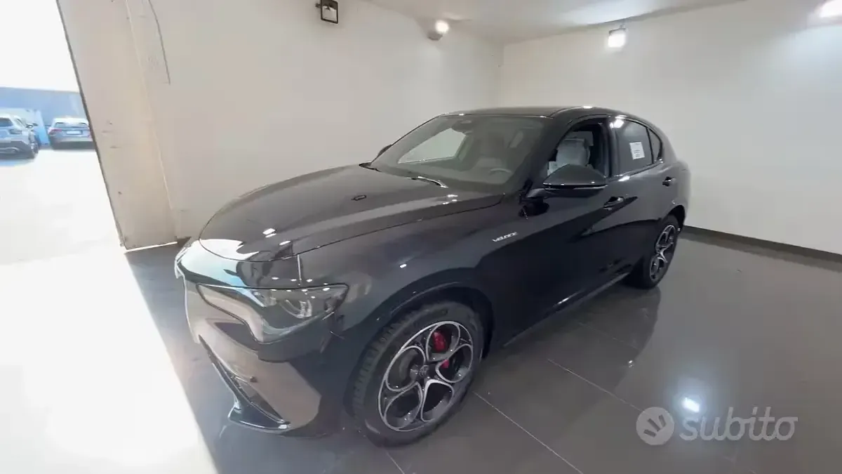 Nuova Alfa Romeo Stelvio Veloce 209 CV (153 kW) 2026 Nero SUV