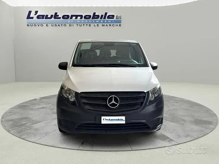 Usata Mercedes Vito 340 CV (250 kW) 2024 Bianco Furgone