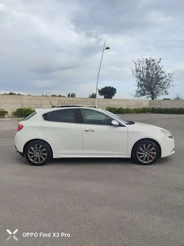 Usata Alfa Romeo Giulietta Distinctive 170 CV (125 kW) 2011 Utilitaria