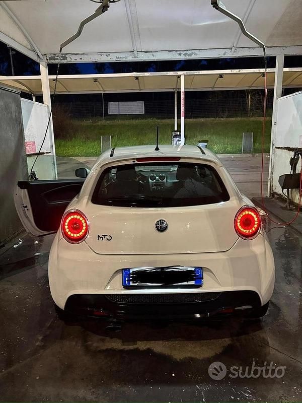 Usata Alfa Romeo MiTo Distinctive 95 CV (69 kW) 2010 Bianco Utilitaria