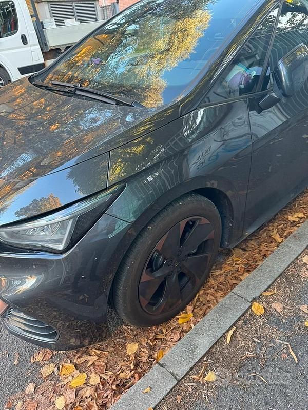 Usata Cupra Born 150 kW (204 CV) 2022 Nero Utilitaria