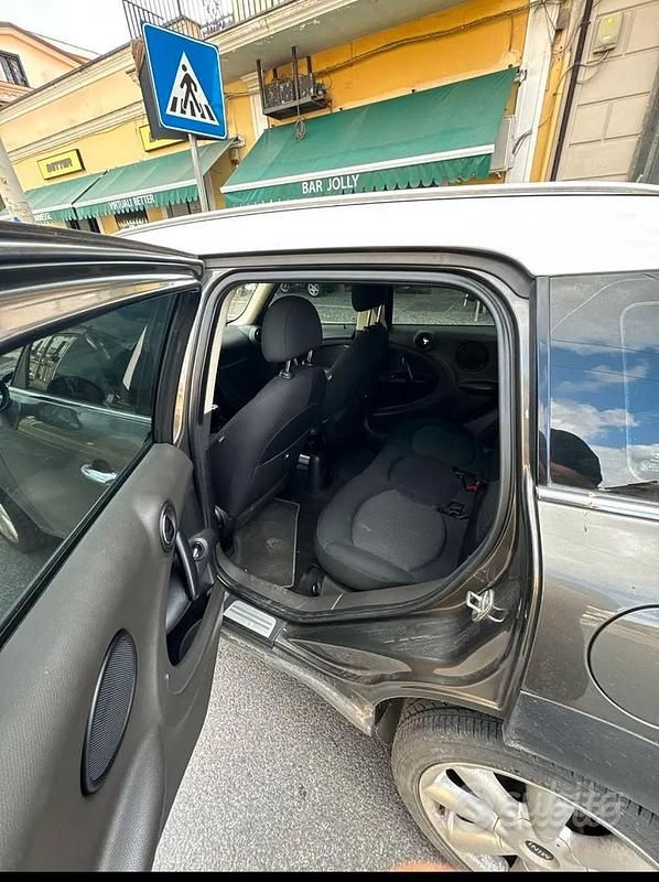 Usata Mini Countryman 122 CV (89 kW) 2011 Grigio SUV