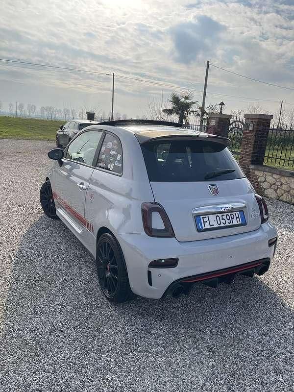 Usata Abarth 595 Pista 160 CV (117 kW) 2017 Grigio Utilitaria