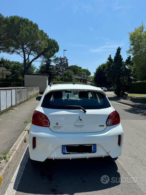 Usata Mitsubishi Space Star 71 CV (52 kW) 2022 Bianco Utilitaria