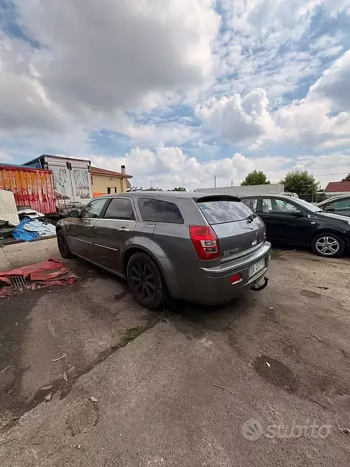 Usata Chrysler 300C Touring 218 CV (160 kW) 2007 Grigio Station wagon