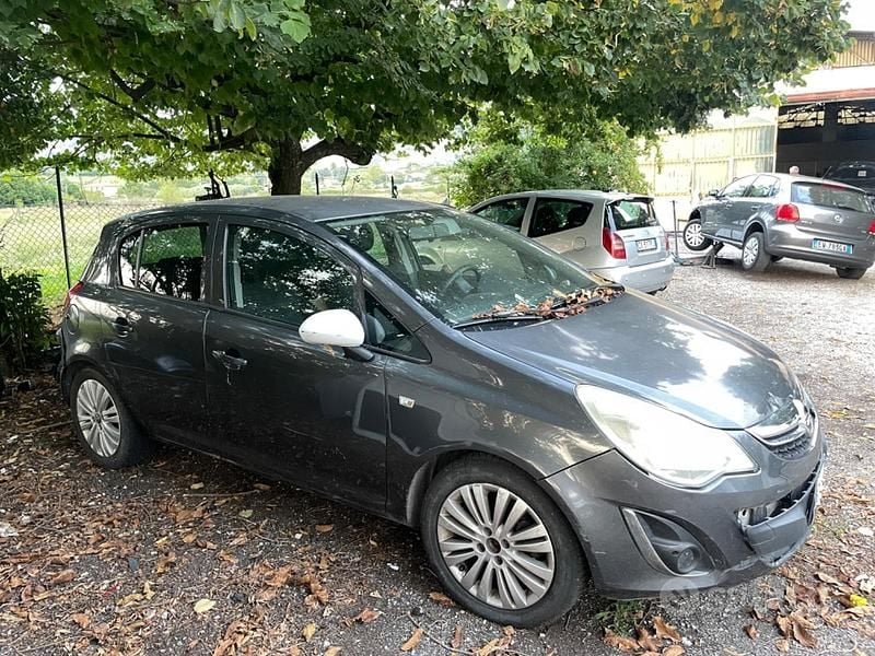 Usata Opel Corsa 80 CV (58 kW) 2009 Utilitaria