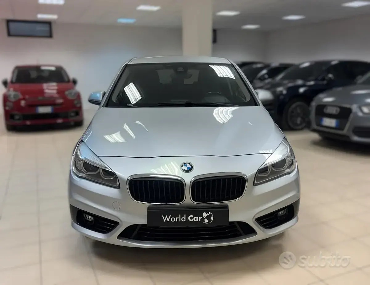 Usata BMW 220 Sport Line 190 CV (139 kW) 2017 Argento Station wagon