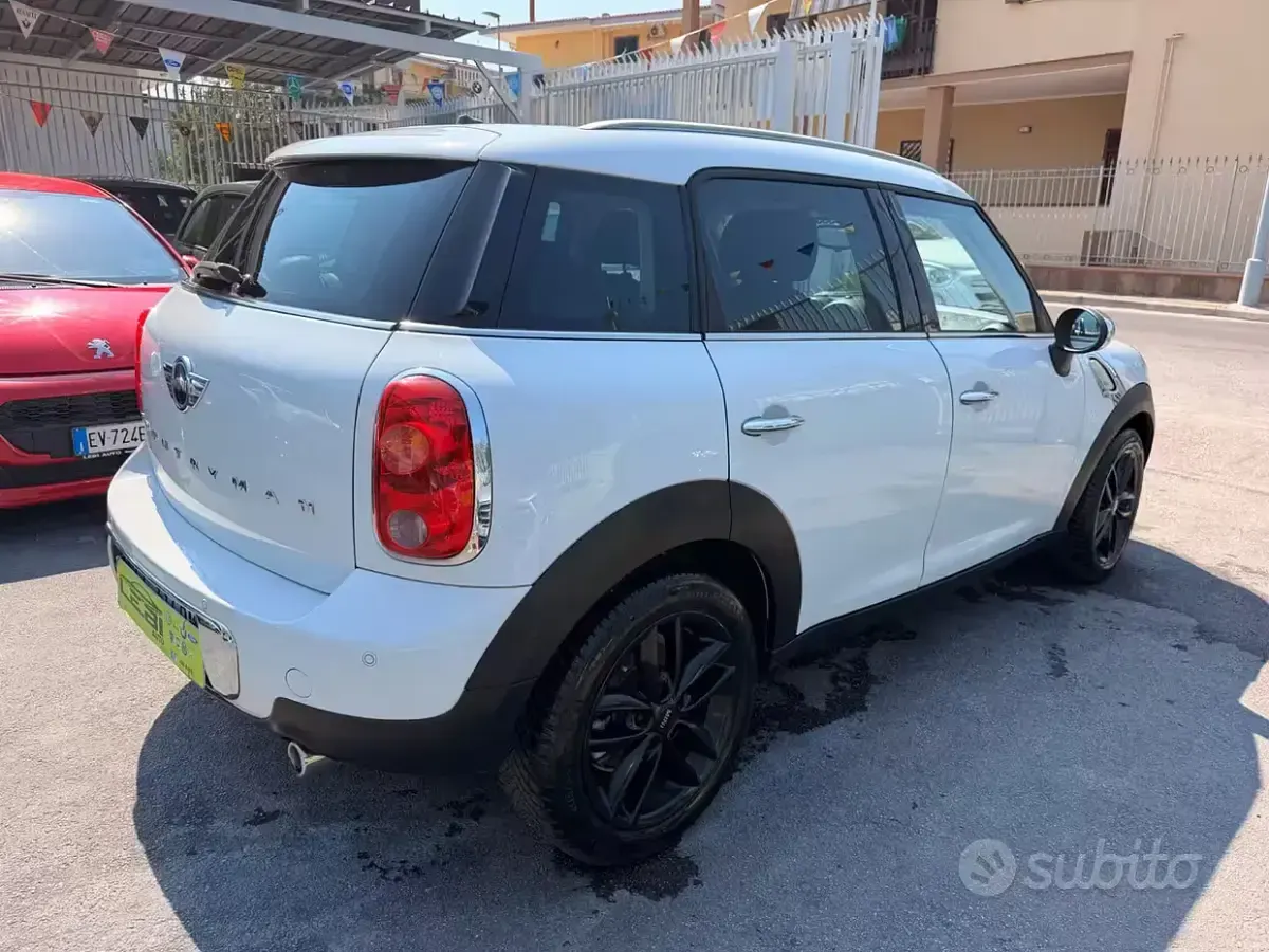 Usata Mini Cooper D Countryman 111 CV (81 kW) 2012 Bianco SUV