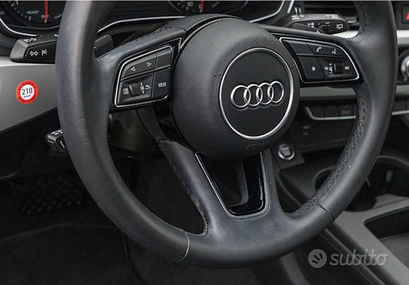 Nero Usata 2021 Audi A4 Tre volumi | 26.000 € (Ottimo prezzo) - Immagine 1/4
