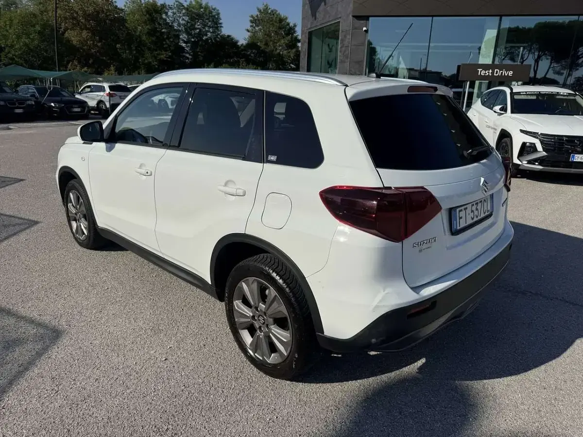 Usata Suzuki Vitara Cool 111 CV (81 kW) 2018 Bianco SUV