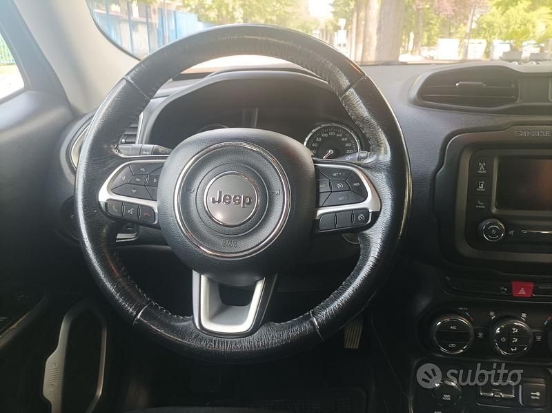 Usata Jeep Renegade Limited 140 CV (102 kW) 2015 Nero SUV