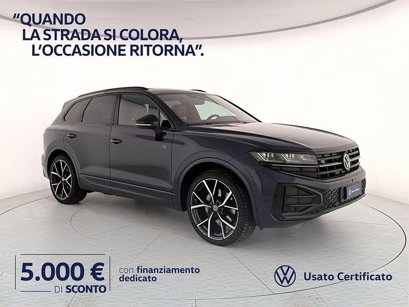 Nuova VW Touareg R-line 231 CV (169 kW) 2026 Meloe blue crystal perlato SUV