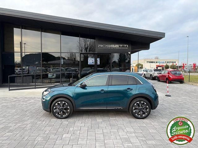 Usata Fiat 600 La Prima 101 CV (74 kW) 2025 Verde Berlina