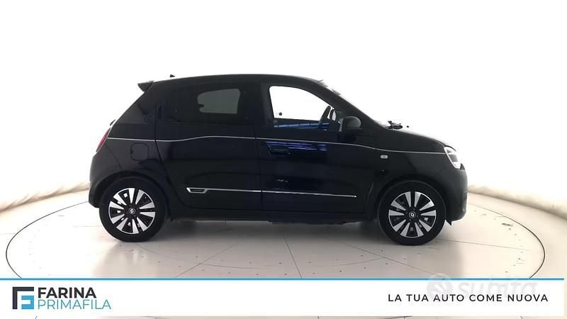 Usata Renault Twingo Techno 60 kW (82 CV) 2022 Nero Utilitaria