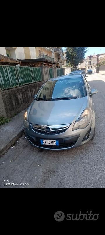 Usata Opel Corsa 75 CV (55 kW) 2014 Grigio Berlina