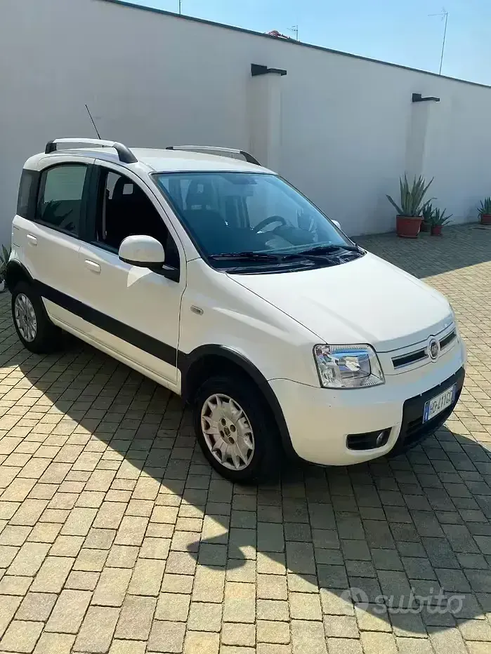 Usata Fiat Panda 4x4 60 CV (44 kW) 2026 Utilitaria