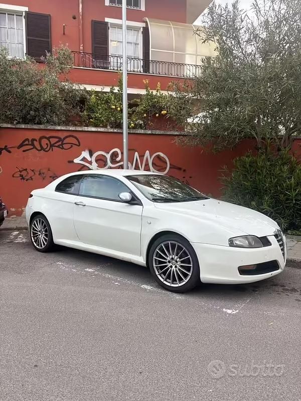 Usata Alfa Romeo GT 150 CV (110 kW) 2009 Bianco Coupé