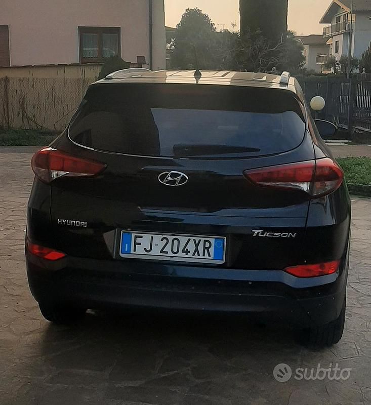Usata Hyundai Tucson 116 CV (85 kW) 2017 Nero SUV