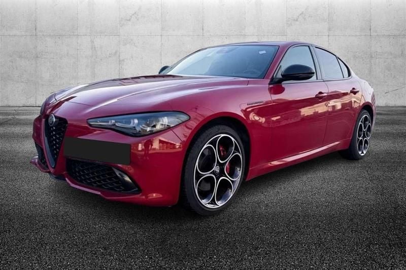 Rosso Usata 2023 Alfa Romeo Giulia Competizione Tre volumi | 37.950 € (Super prezzo) - Immagine 1/4