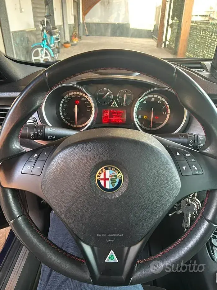 Usata Alfa Romeo Giulietta Quadrifoglio 235 CV (172 kW) 2013 Utilitaria
